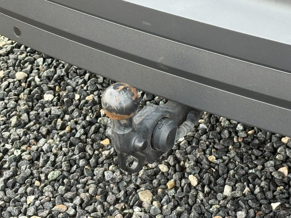 VW ID.4 77 Pro Performance 75 Years Edition 5d