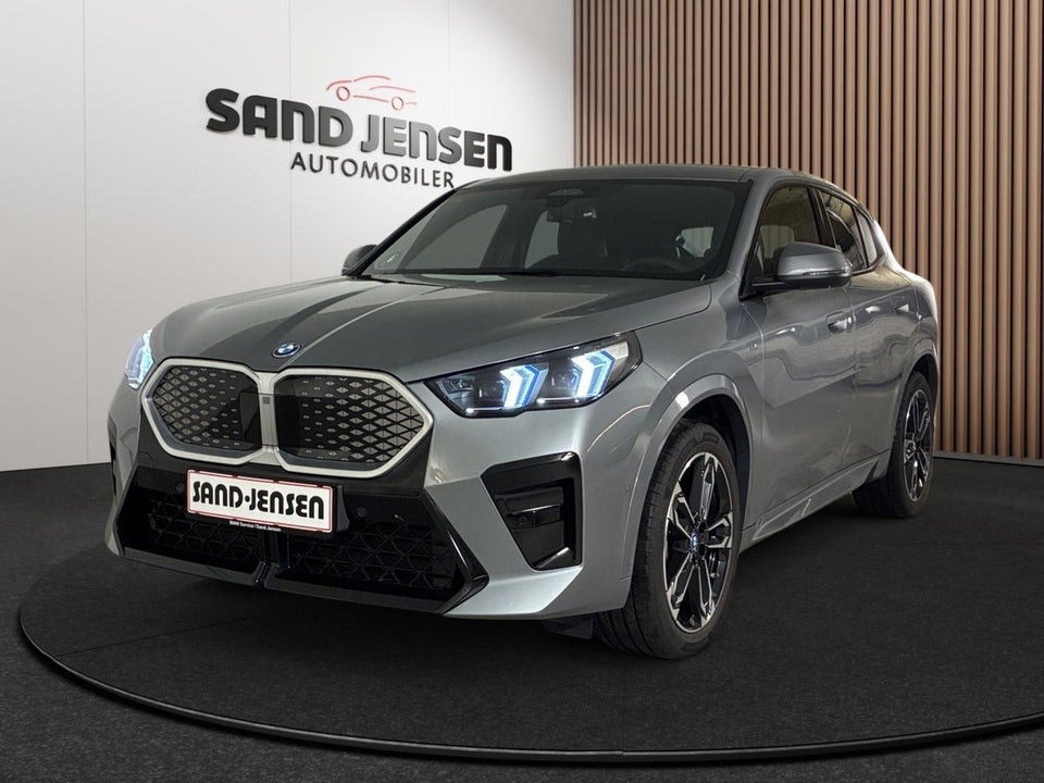 BMW iX2 eDrive20 M-Sport Premium Van 5d