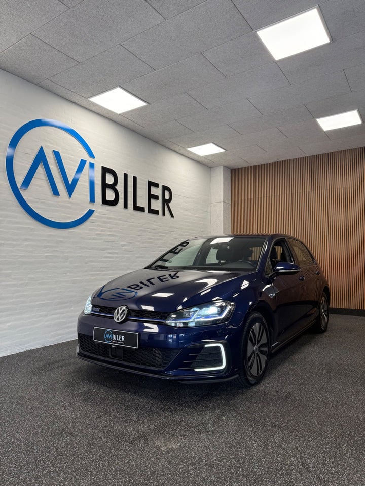 VW Golf VII 1,4 GTE DSG 5d