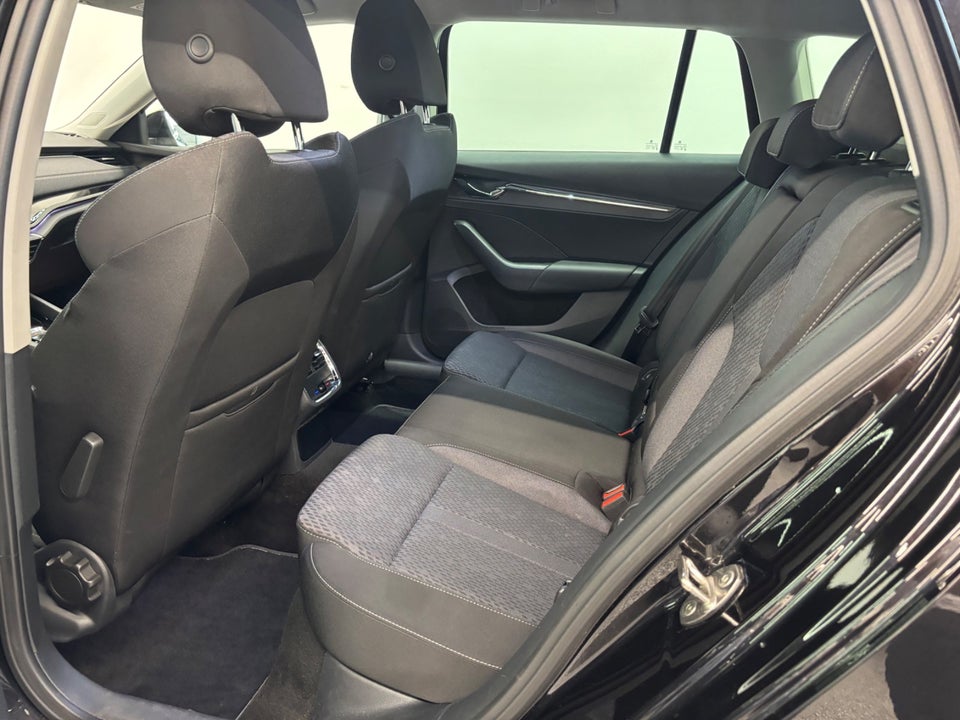 Skoda Octavia 1,4 TSi iV Plus Combi DSG 5d