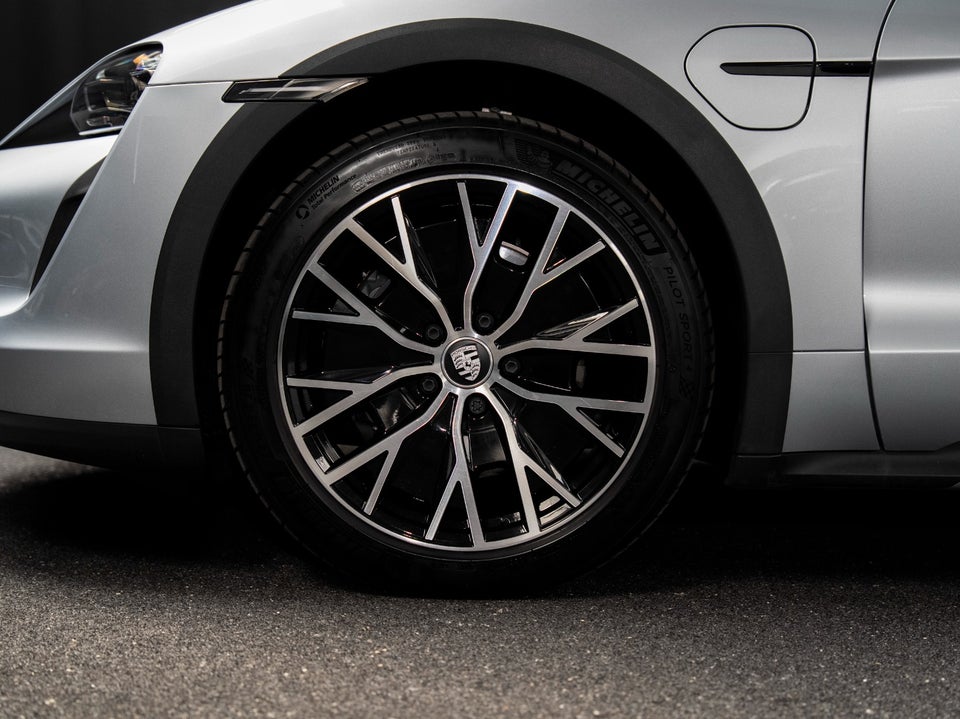 Porsche Taycan 4 Performance+ 75 Years Cross Turismo 5d