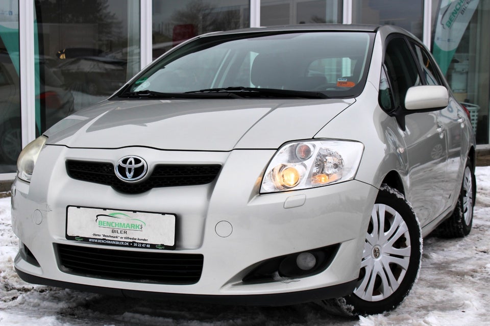 Toyota Auris 1,4 D-4D Luna 5d