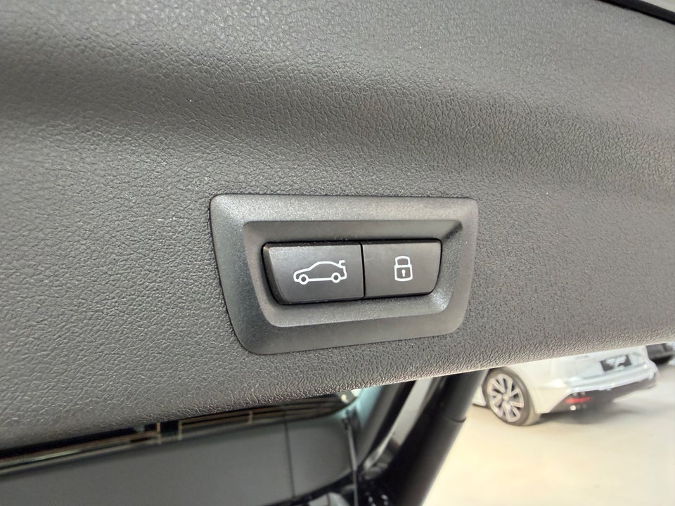 BMW iX1 xDrive30 M-Sport 5d