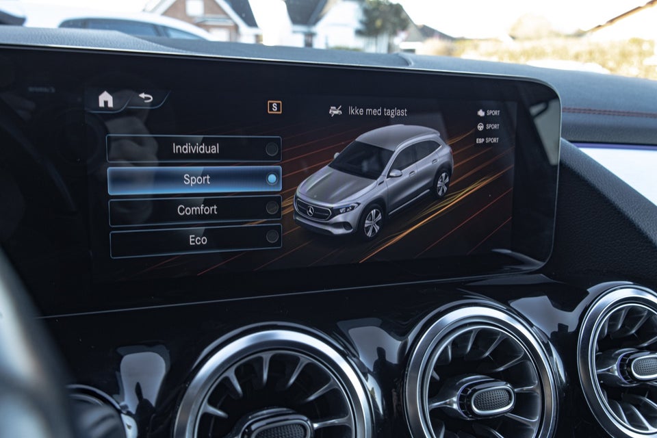 Mercedes EQA250 AMG Line 5d