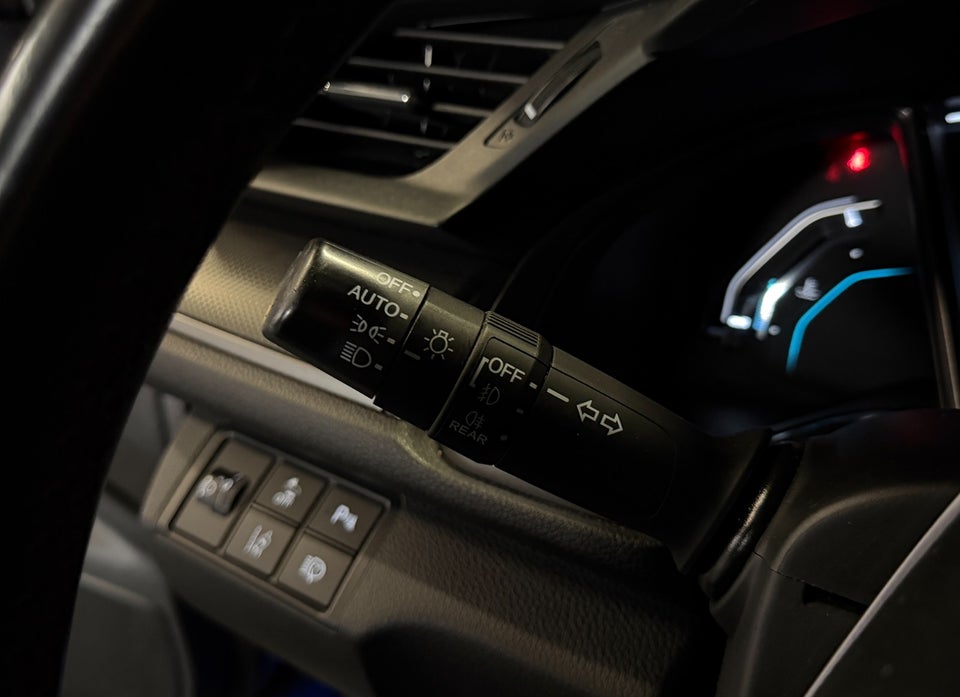 Honda Civic 1,0 VTEC Turbo Elegance 5d
