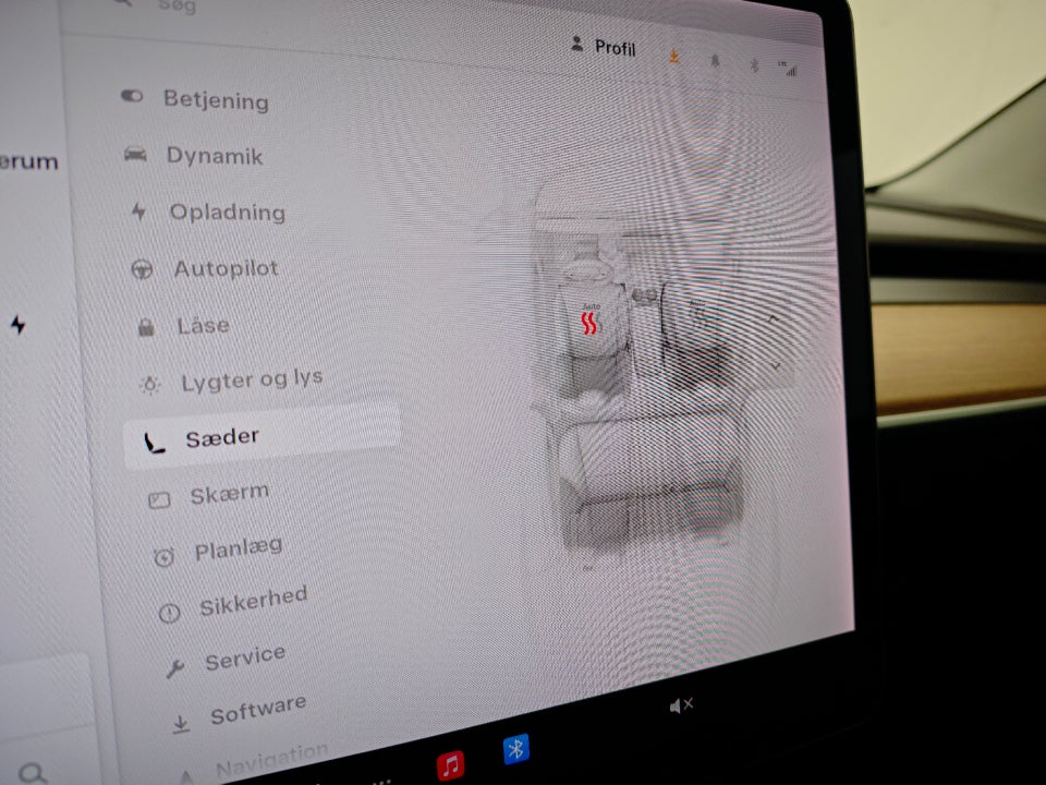 Tesla Model 3 Standard Range+ RWD 4d