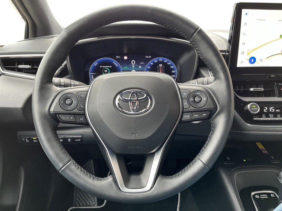 Toyota Corolla 1,8 Hybrid Style e-CVT 5d