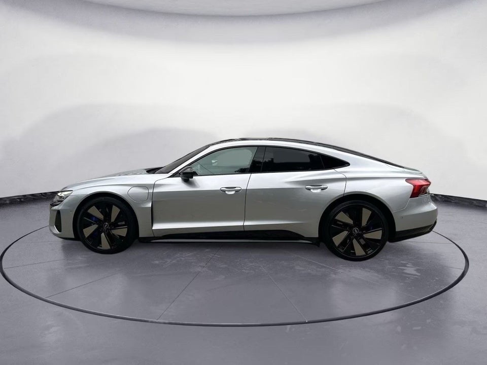 Audi RS e-tron GT quattro 4d