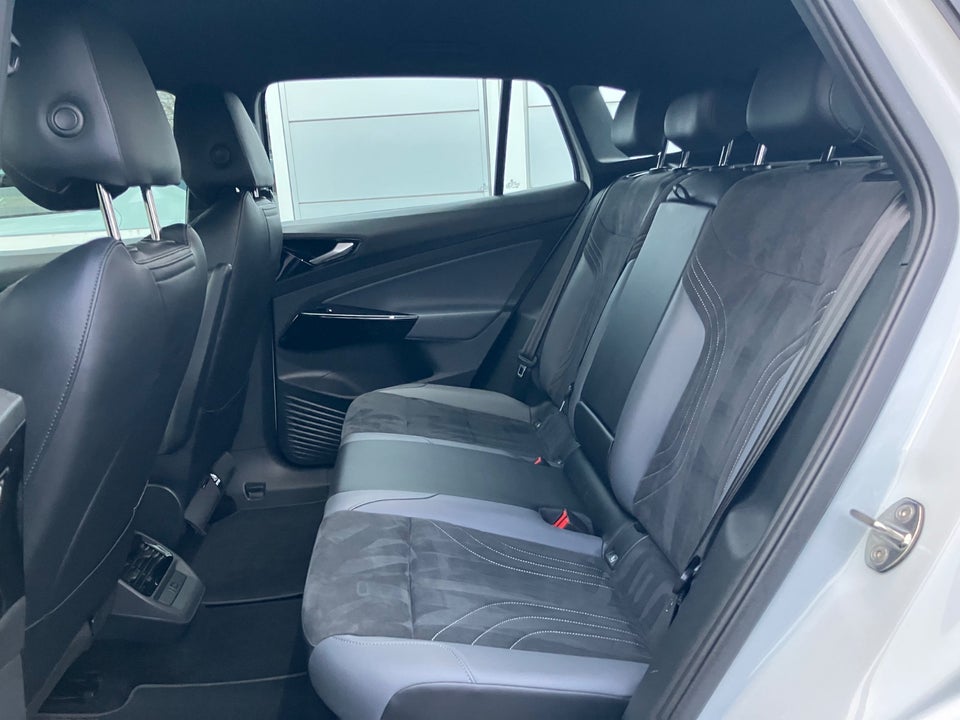 VW ID.4 77 Pro Performance 5d