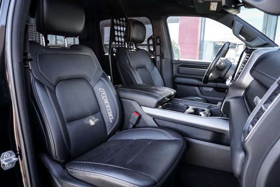 Dodge RAM 1500 5,7 V8 Hemi Rebel aut. 4d