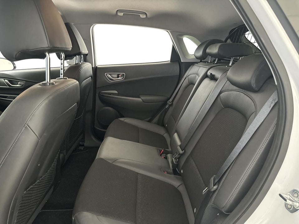 Hyundai Kona 64 EV Premium 5d