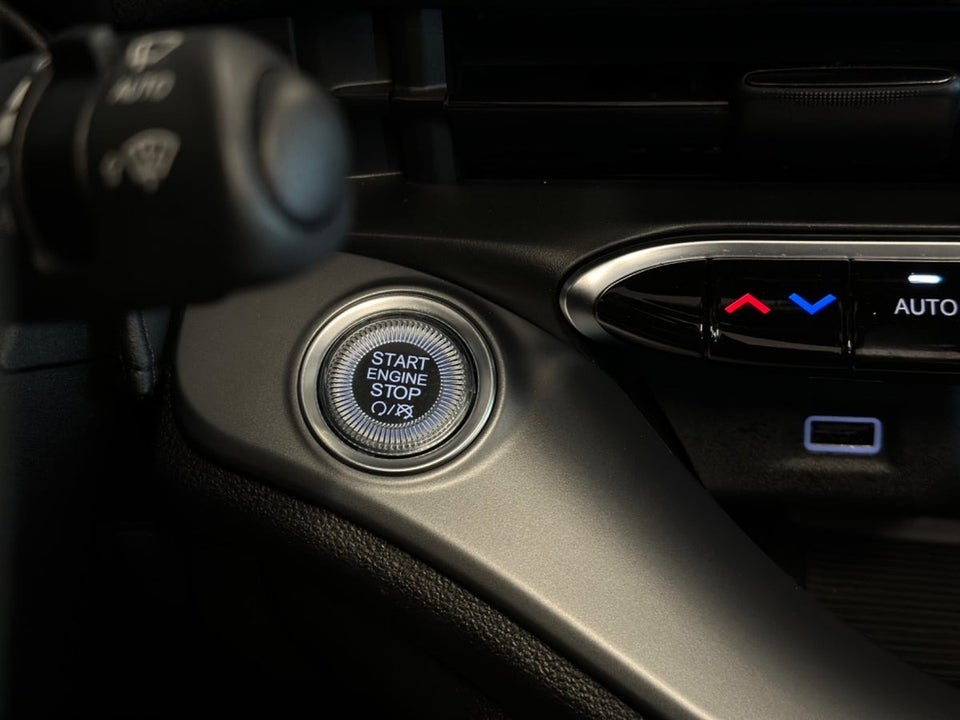 Abarth 500e Scorpionissima Cabrio 2d