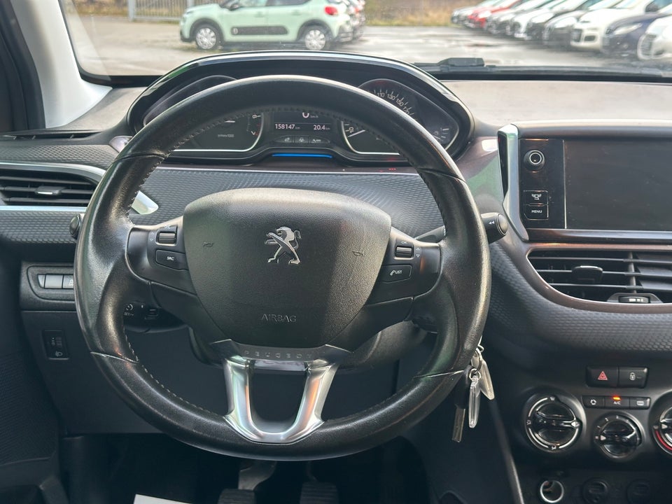 Peugeot 2008 1,2 VTi 82 Active 5d