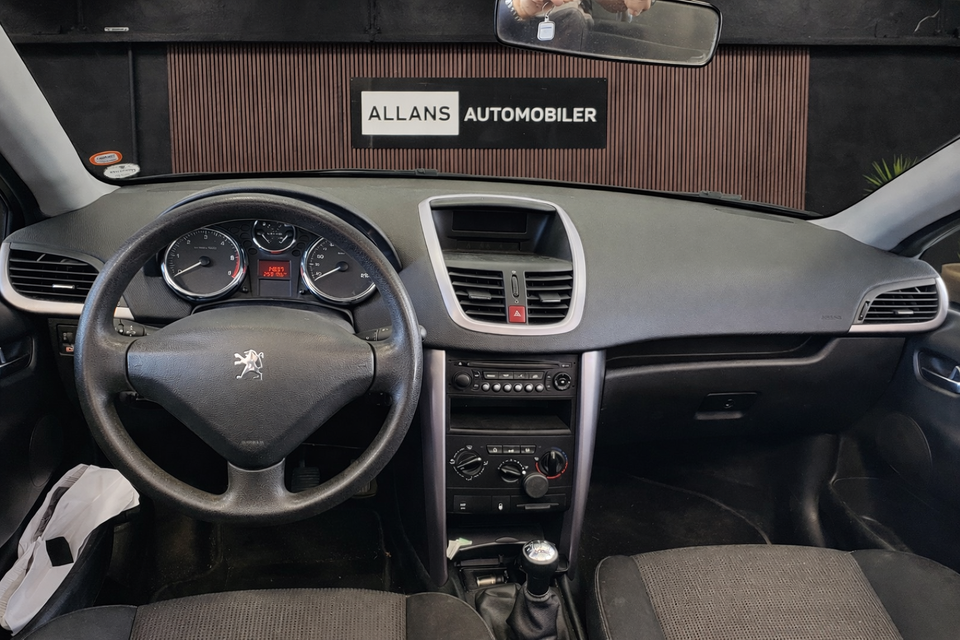 Peugeot 207 1,6 HDi CC 2d