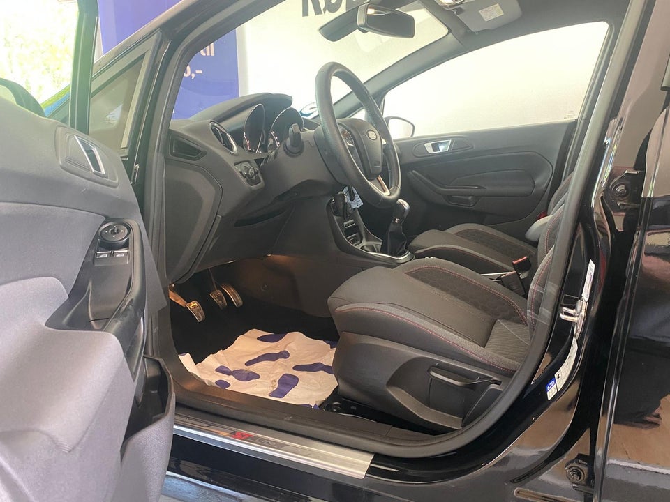 Ford Fiesta 1,0 EcoBoost ST-Line 5d