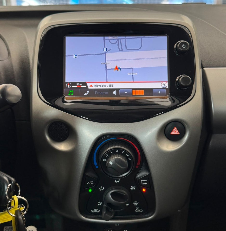 Toyota Aygo 1,0 VVT-i x-play x-touch 5d
