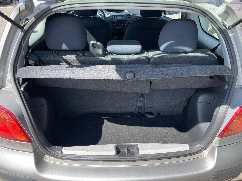 Toyota Yaris 1,0 Terra 3d