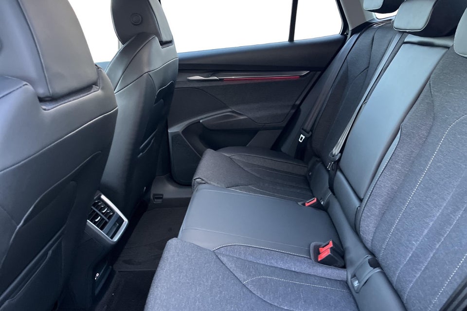 Skoda Elroq 60 iV 5d