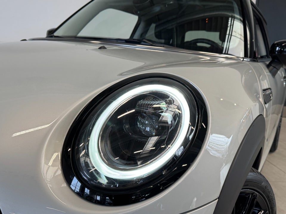 MINI Cooper SE Classic Trim 3d