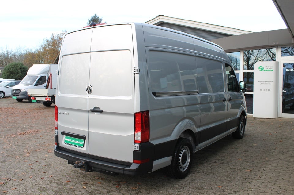 VW Crafter 35 2,0 TDi 140 Kassevogn L3H2 aut.