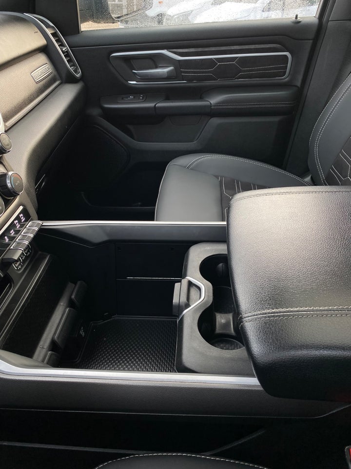 Dodge RAM 1500 5,7 V8 Hemi Laramie Sport aut. 4d