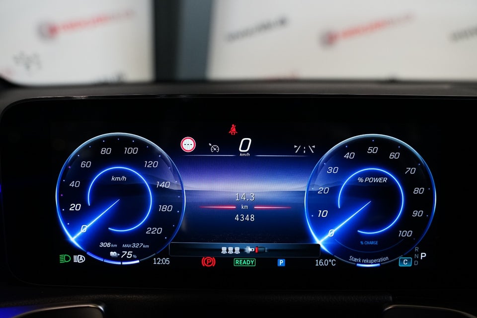 Mercedes EQB300 AMG Line 4Matic 5d