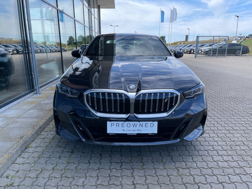 BMW i5 eDrive40 M-Sport 4d
