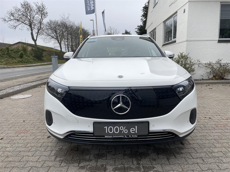 Mercedes EQA300 Progressive 4Matic 5d