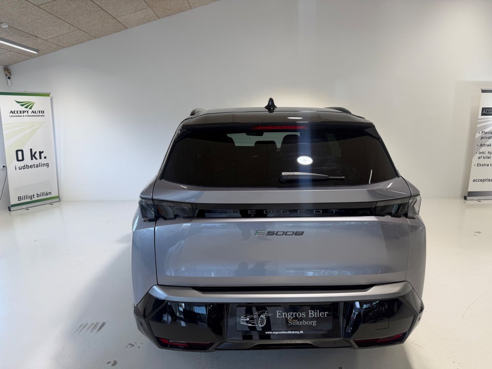 Peugeot e-5008 77 GT Pack 7prs 5d