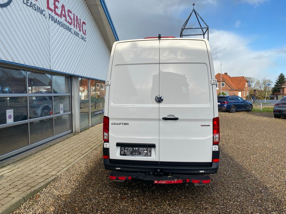 VW Crafter 30 2,0 TDi 177 Kassevogn L3H2 aut. 4Motion