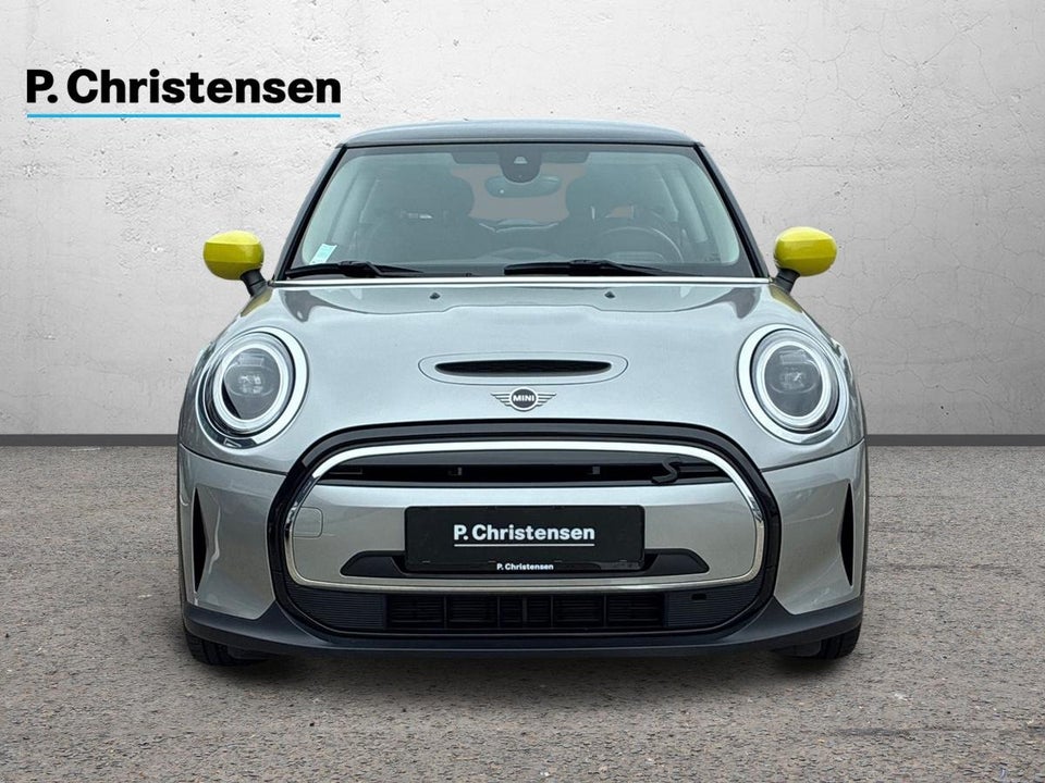 MINI Cooper SE Essential 3d