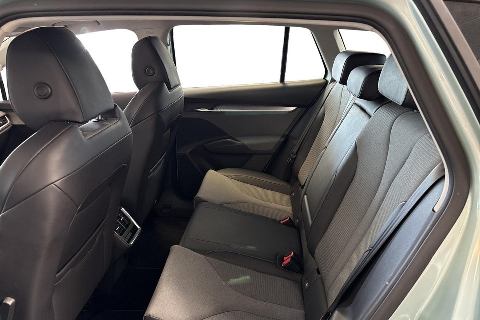 Skoda Enyaq 60 iV Loft 5d