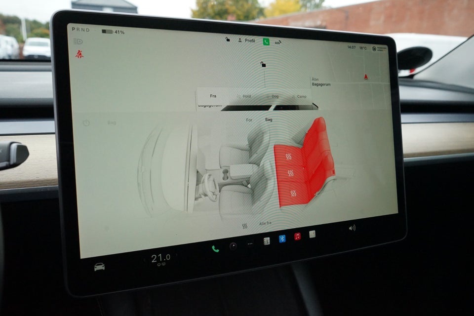 Tesla Model Y Long Range AWD 5d