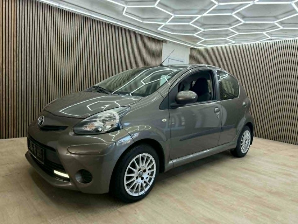 Toyota Aygo 1,0 VVT-i T2 5d