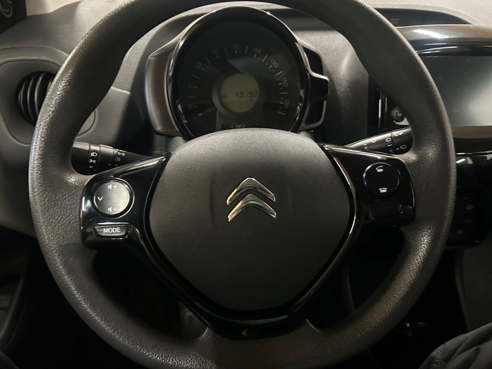 Citroën C1 1,0 VTi Shine 5d