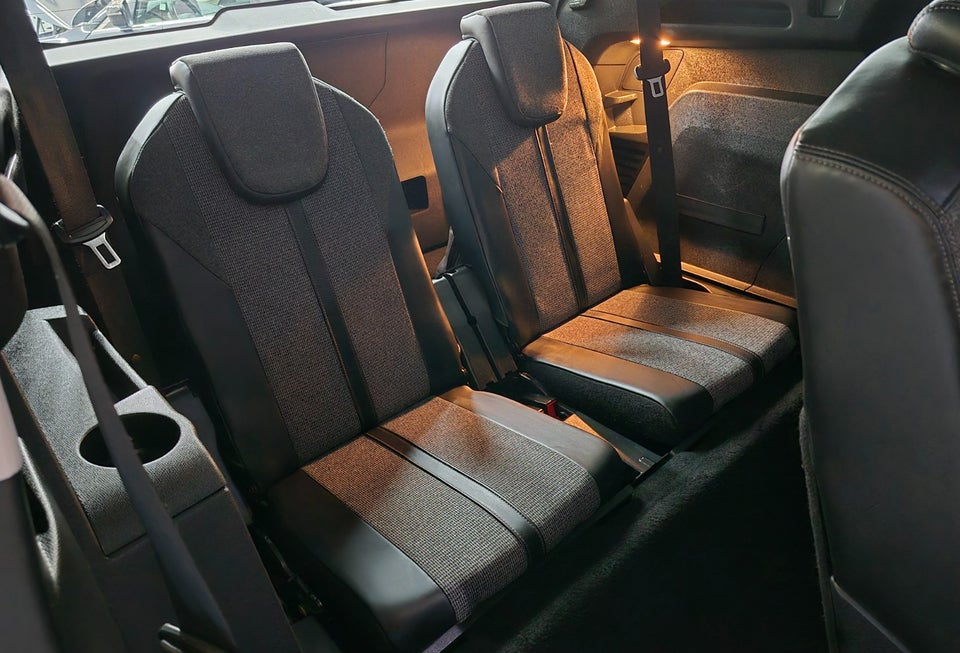 Peugeot 5008 1,2 e-THP 130 Allure EAT6 7prs 5d