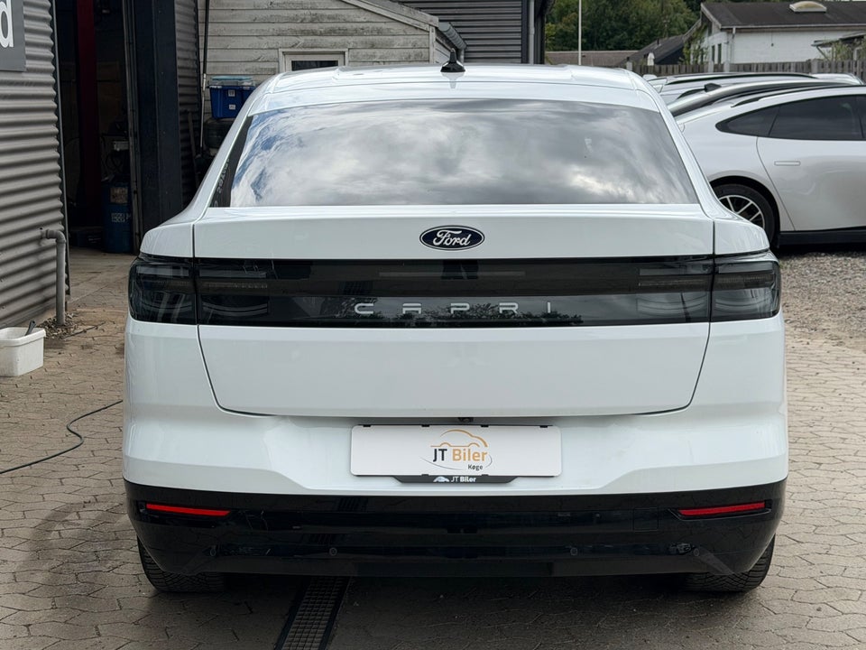 Ford Capri 77 Select Extended Range 5d
