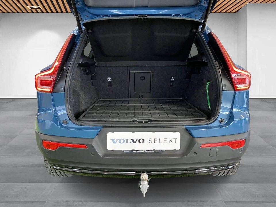 Volvo EX40 Extended Range Plus 5d