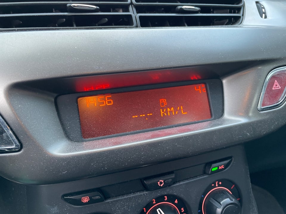 Citroën C3 1,2 VTi 82 Attraction 5d