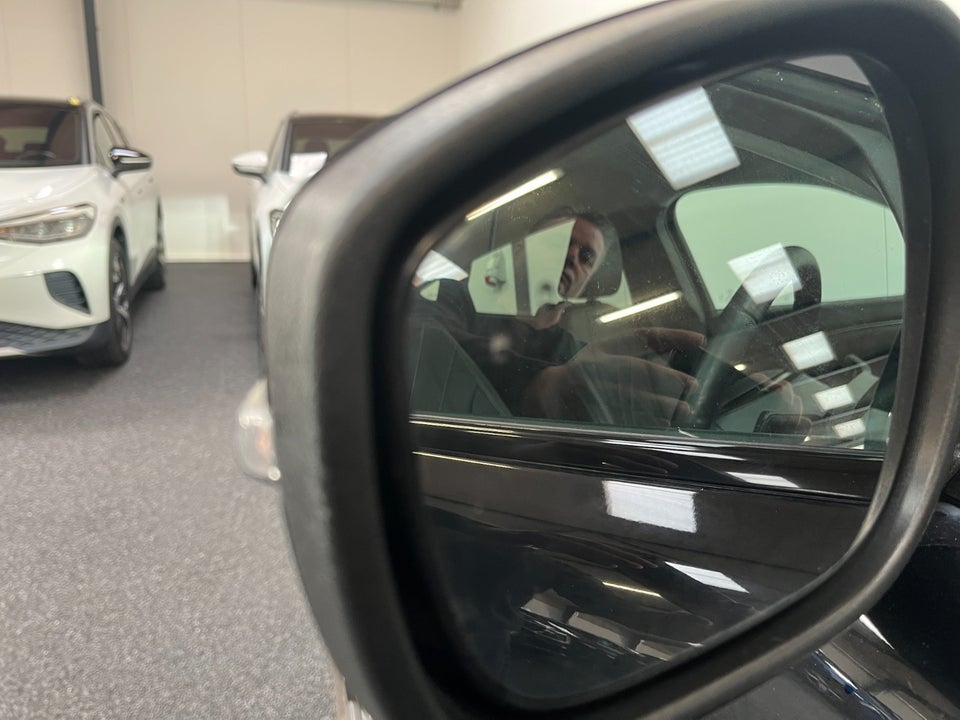 Ford Mustang Mach-E 70 Standard Range 5d