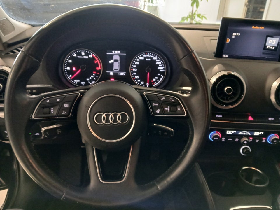 Audi A3 35 TFSi S-line Sportback 5d
