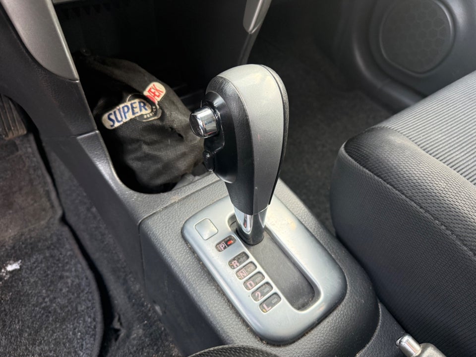 Suzuki Liana 1,6 GL aut. 5d