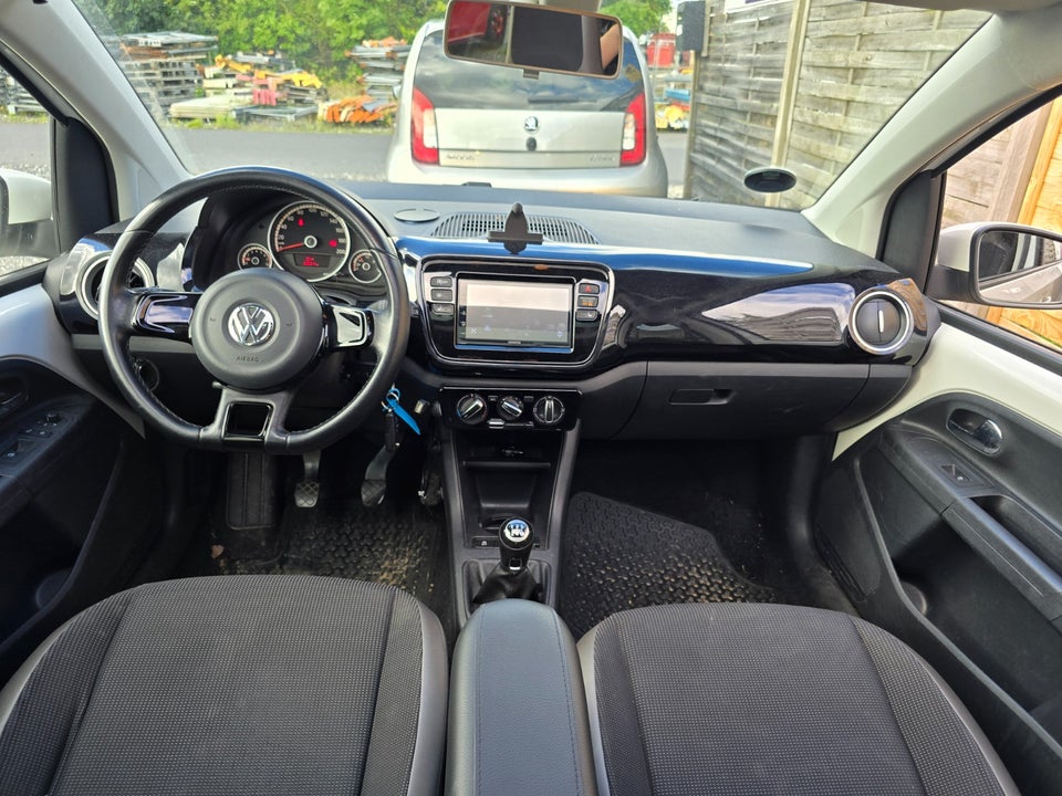 VW Up! 1,0 75 High Up! BMT 5d