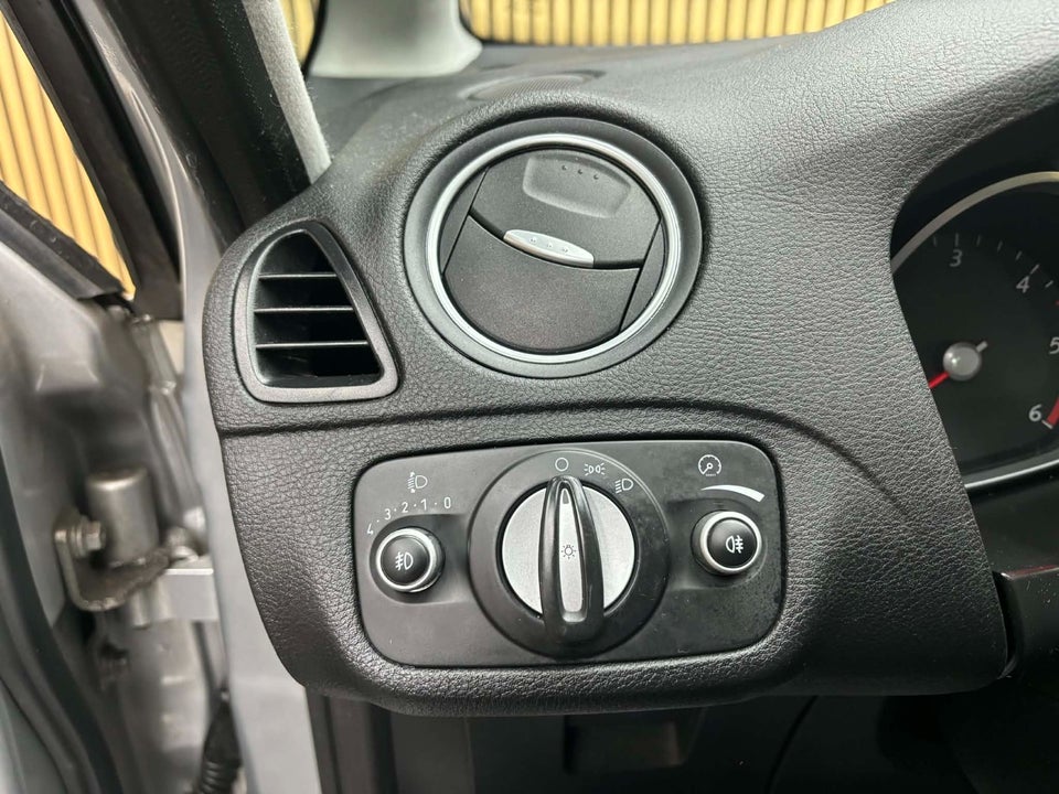 Ford S-MAX 2,0 TDCi 140 Titanium aut. 5d