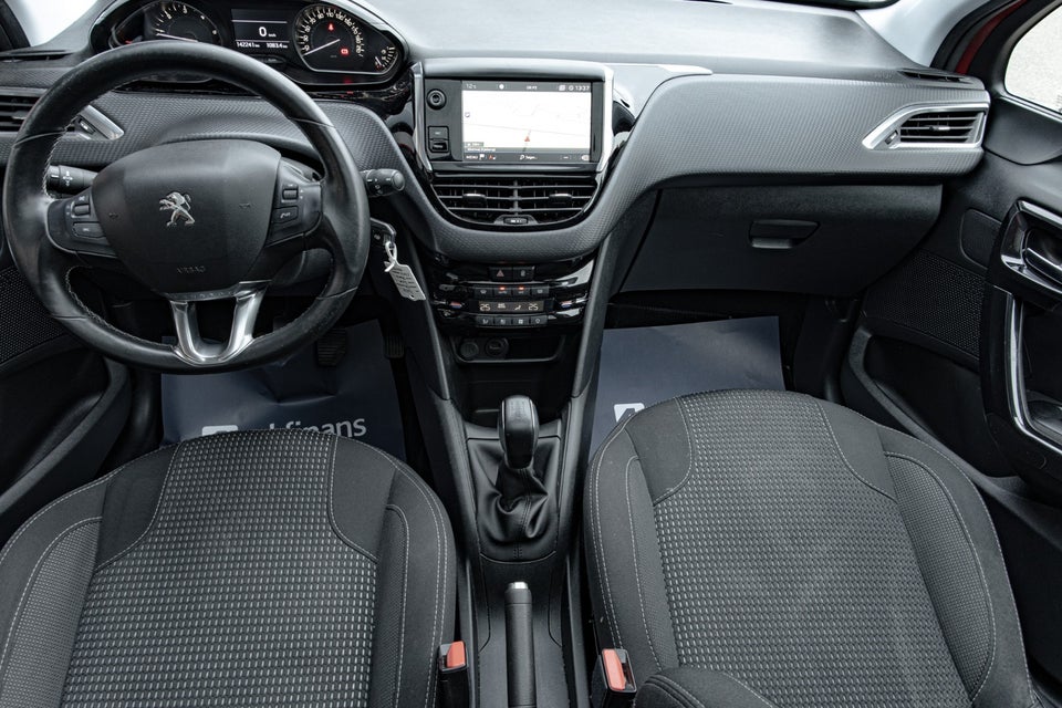 Peugeot 208 1,5 BlueHDi 100 Prestige Sky 5d