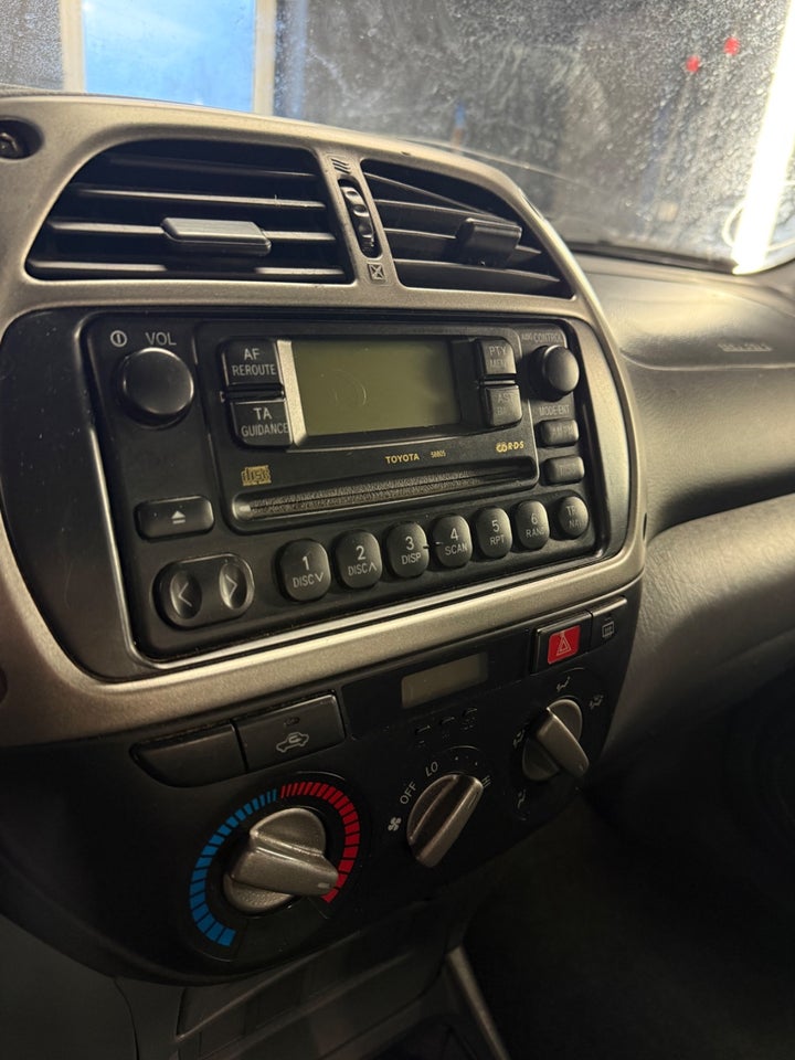 Toyota RAV4 2,0 VVT-i 4x4 5d