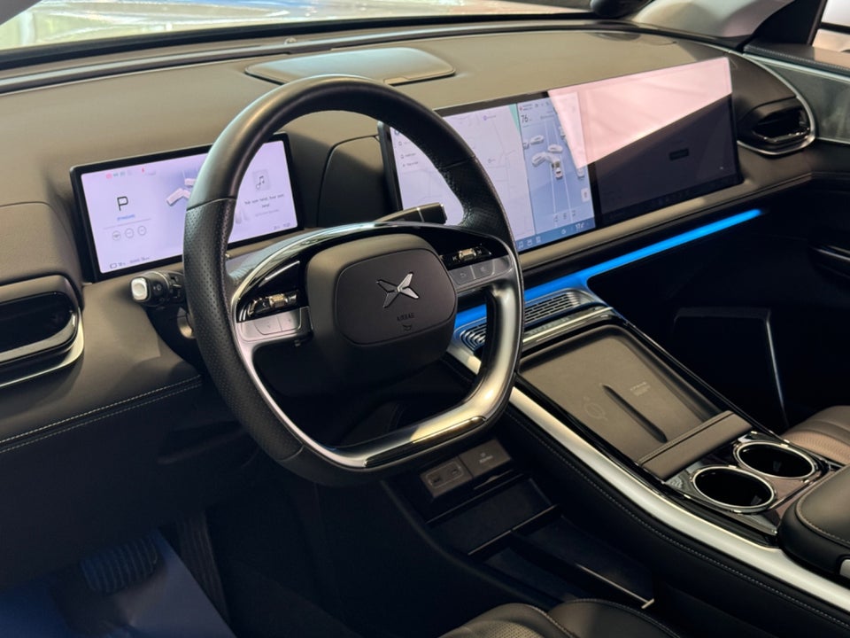 Xpeng G9 Standard Range 5d