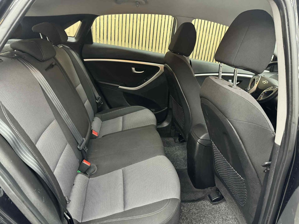 Hyundai i30 1,6 CRDi 128 Style aut. 5d