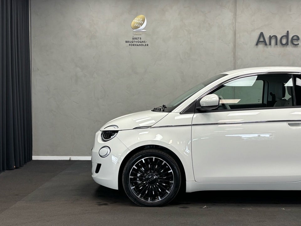 Fiat 500e 42 la Prima by Bocelli 3d