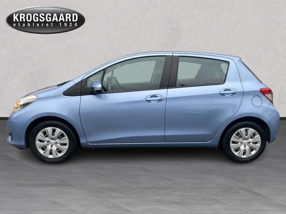 Toyota Yaris 1,3 VVT-i T2 5d